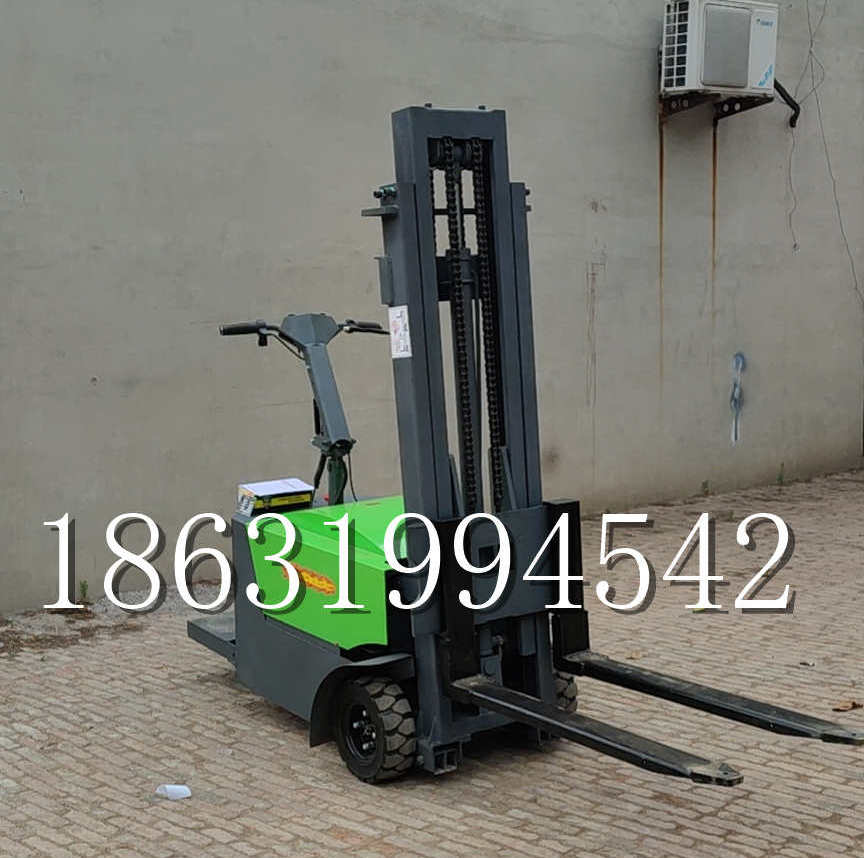 银州区优程全电动叉车插腿式堆高车液压装卸车1.5吨升高小型站驾式铲车